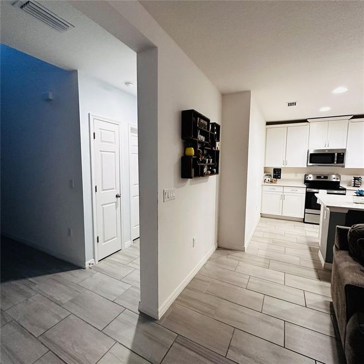 En Venta: $320,000 (4 camas, 3 baños, 1982 Pies cuadrados)