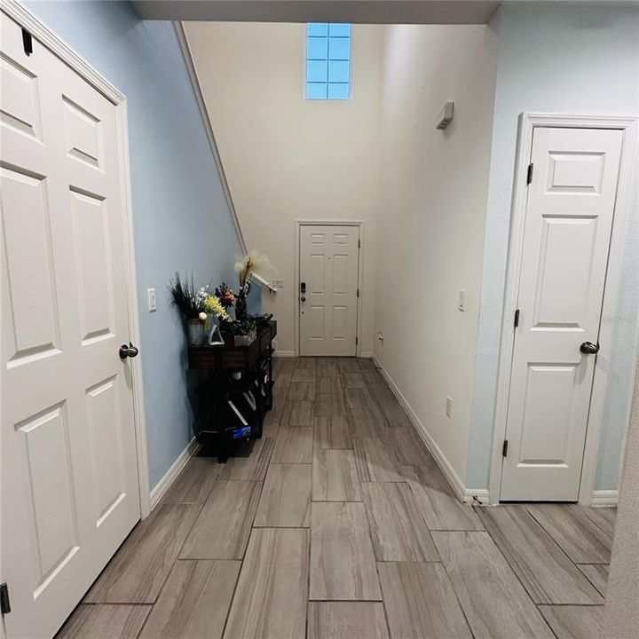 En Venta: $320,000 (4 camas, 3 baños, 1982 Pies cuadrados)