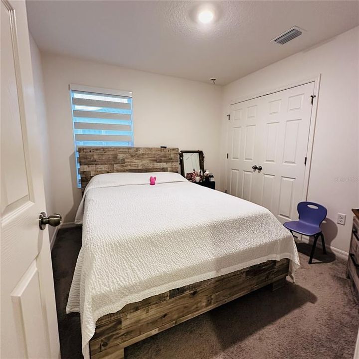 En Venta: $320,000 (4 camas, 3 baños, 1982 Pies cuadrados)