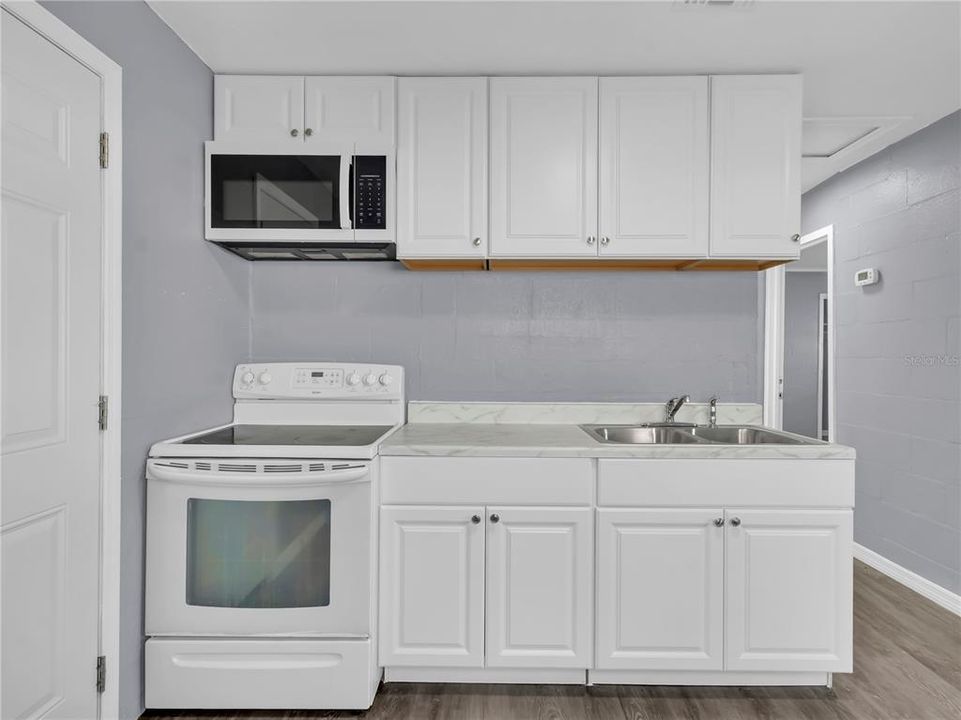 待售: $1,700,000 (0 贝兹, 0 浴室, 7584 平方英尺)