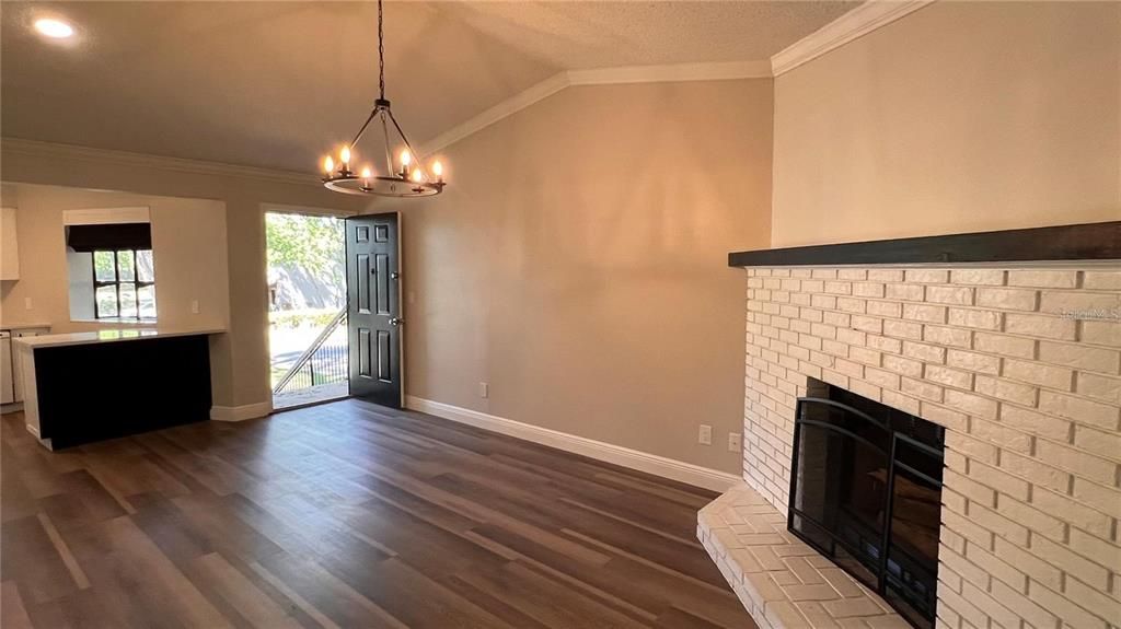 For Rent: $1,680 (2 beds, 2 baths, 938 Square Feet)