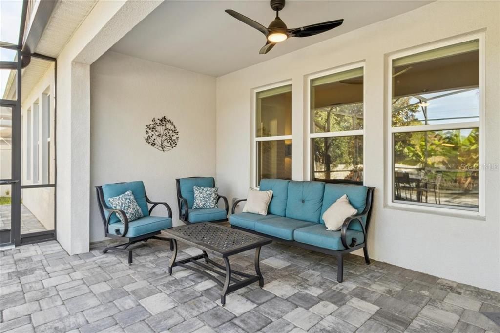 待售: $625,000 (4 贝兹, 3 浴室, 2548 平方英尺)