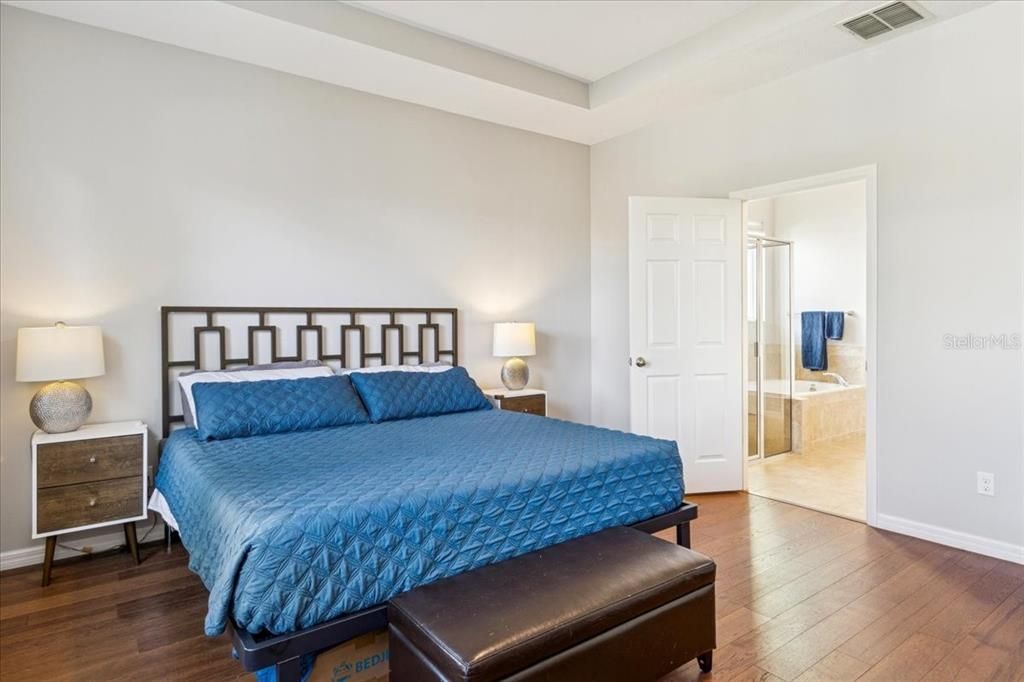 待售: $625,000 (4 贝兹, 3 浴室, 2548 平方英尺)