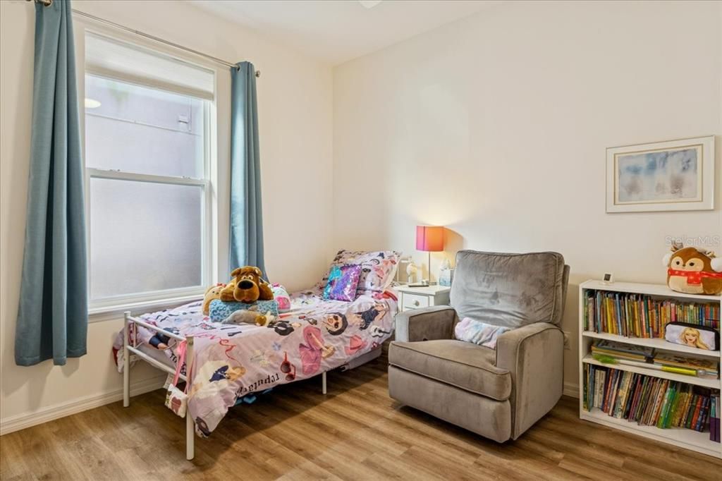 待售: $625,000 (4 贝兹, 3 浴室, 2548 平方英尺)