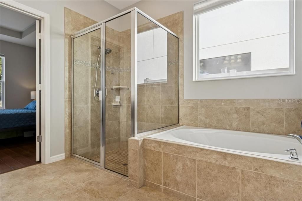 待售: $625,000 (4 贝兹, 3 浴室, 2548 平方英尺)