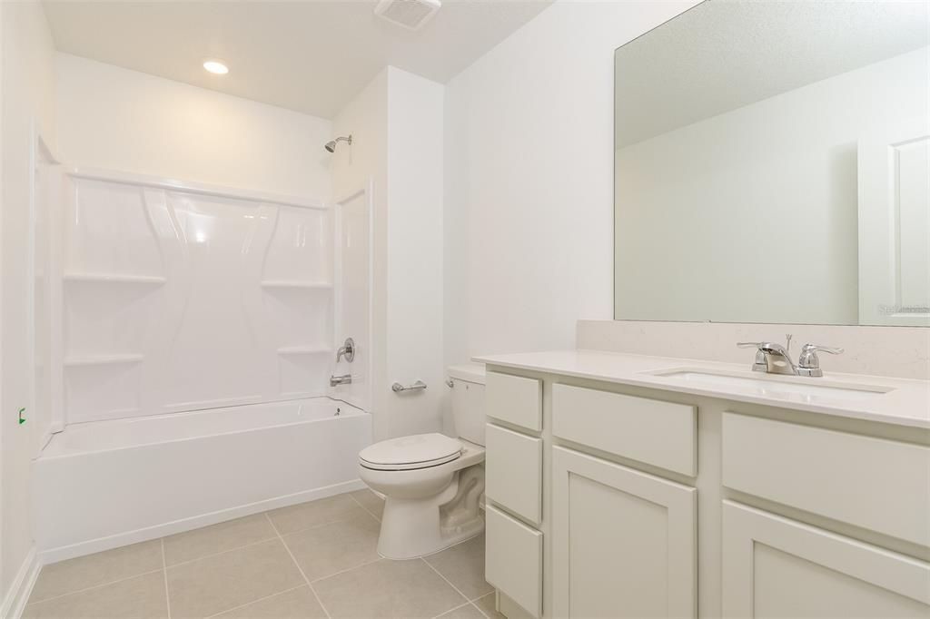 For Rent: $2,025 (5 beds, 2 baths, 2112 Square Feet)