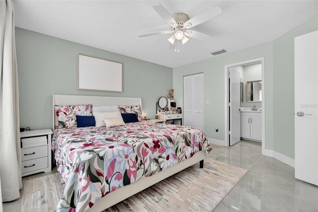 En Venta: $380,000 (3 camas, 2 baños, 1295 Pies cuadrados)