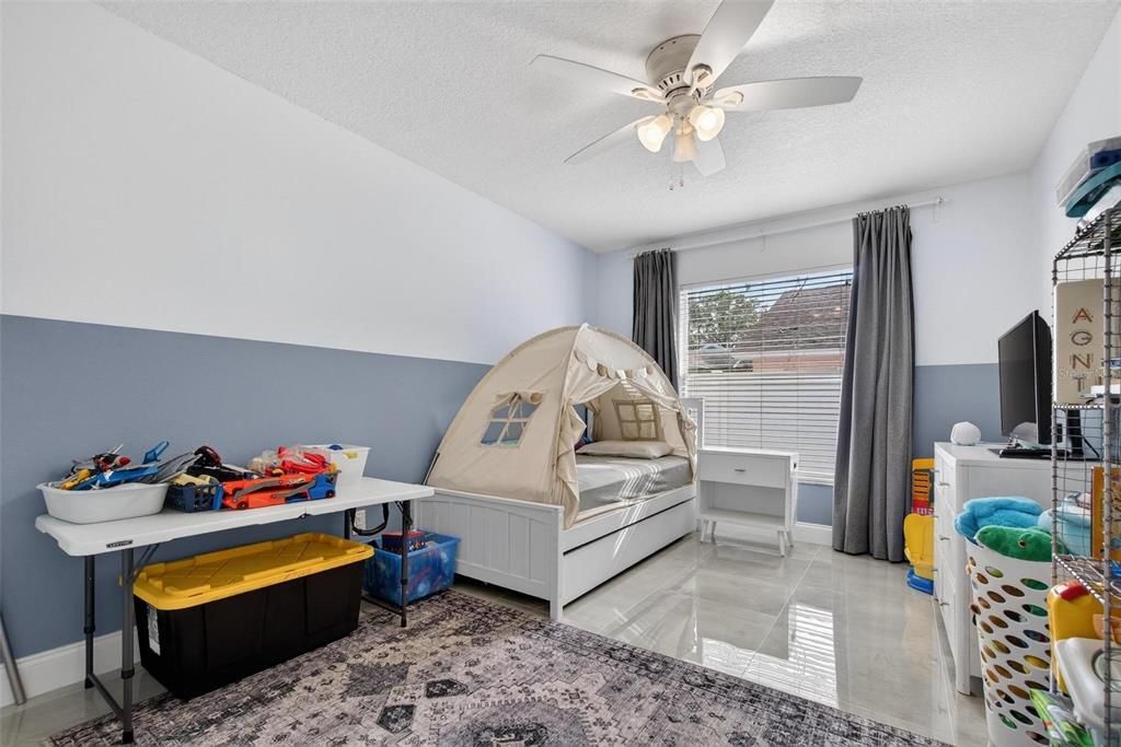 En Venta: $380,000 (3 camas, 2 baños, 1295 Pies cuadrados)