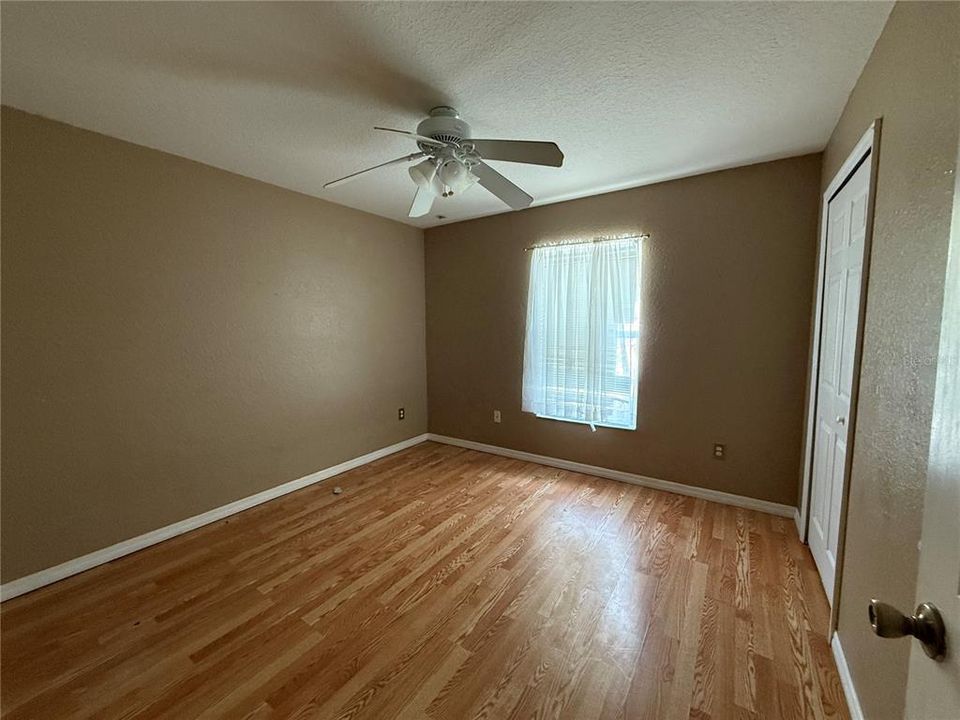 For Sale: $200,000 (3 beds, 2 baths, 1656 Square Feet)