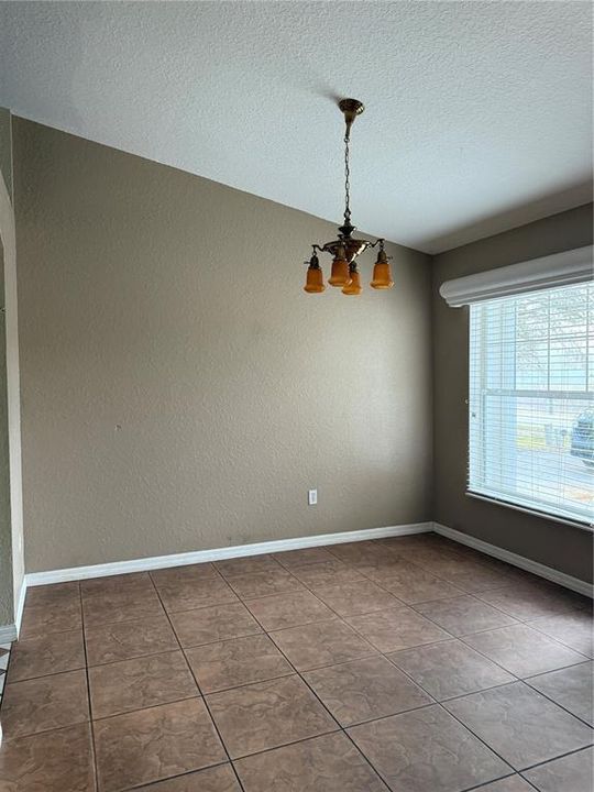 For Sale: $200,000 (3 beds, 2 baths, 1656 Square Feet)