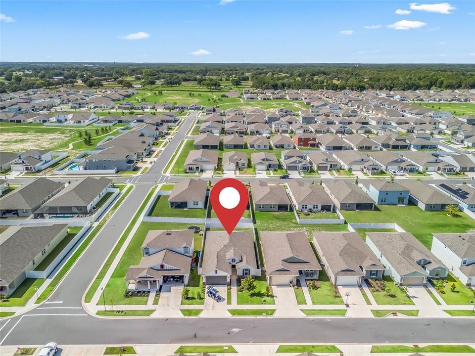 For Sale: $359,900 (4 beds, 2 baths, 1910 Square Feet)