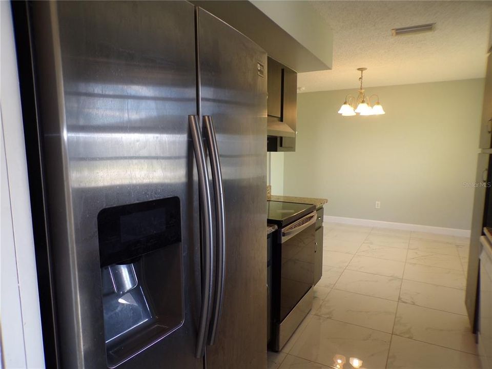 В аренду: $2,150 (3 спален, 2 ванн, 1594 Квадратных фут)