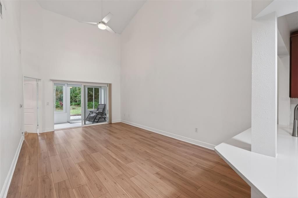 En Venta: $351,900 (3 camas, 2 baños, 1779 Pies cuadrados)