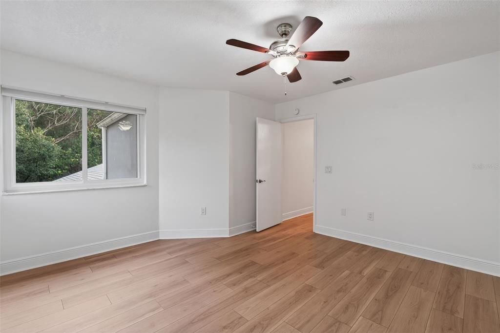 En Venta: $351,900 (3 camas, 2 baños, 1779 Pies cuadrados)