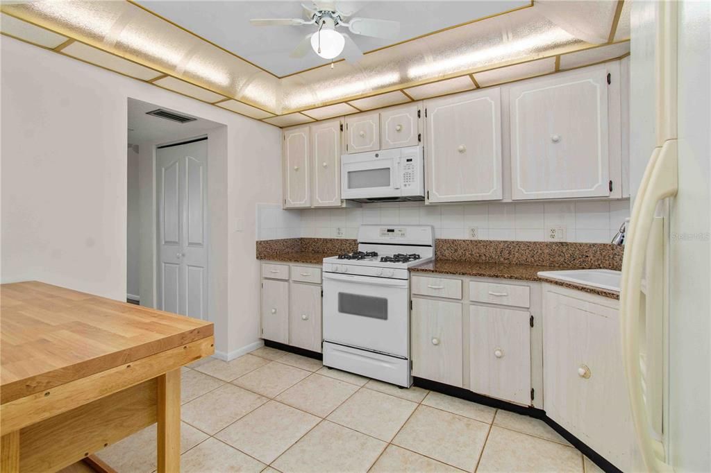 待售: $499,999 (3 贝兹, 2 浴室, 1700 平方英尺)