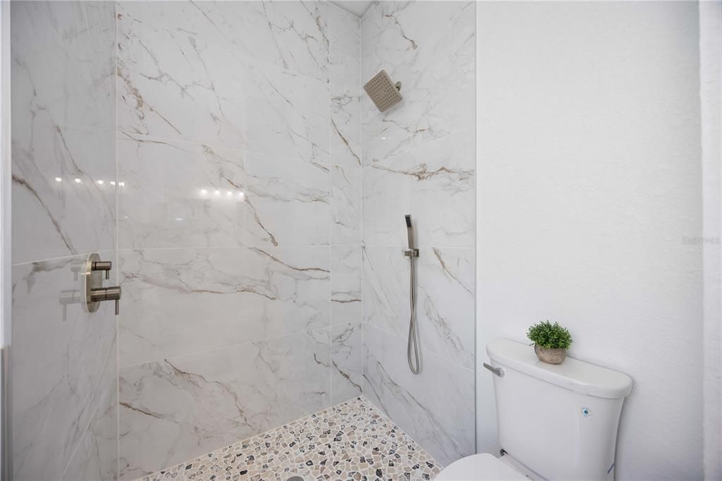 En Venta: $375,000 (3 camas, 2 baños, 1689 Pies cuadrados)