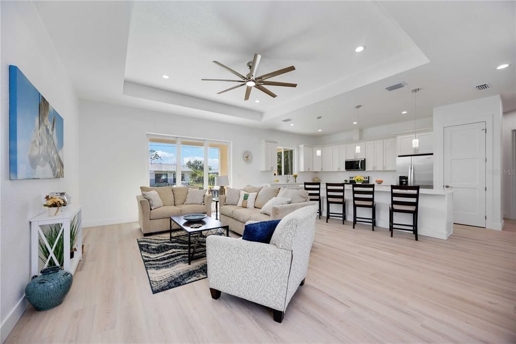 En Venta: $375,000 (3 camas, 2 baños, 1689 Pies cuadrados)