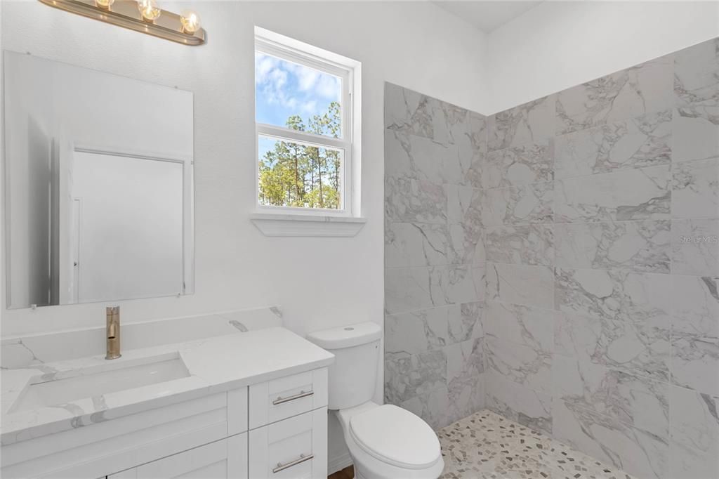 出租: $1,850 (3 贝兹, 2 浴室, 1430 平方英尺)