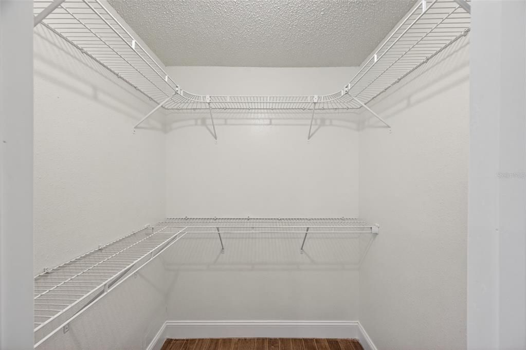 На продажу: $350,000 (3 спален, 2 ванн, 1230 Квадратных фут)