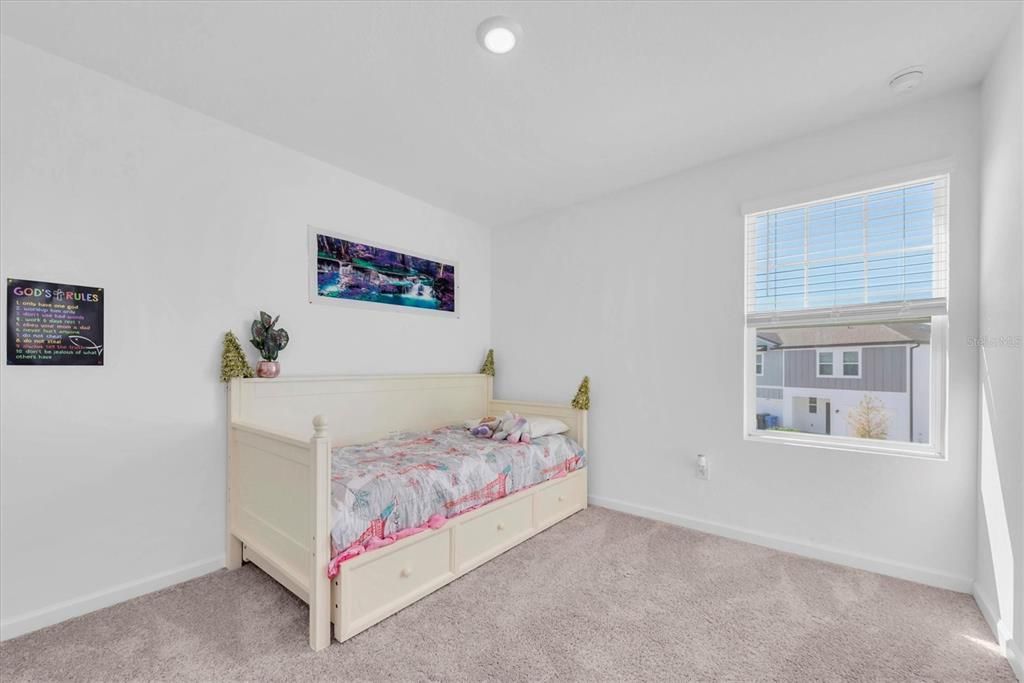 En Venta: $339,000 (3 camas, 2 baños, 1421 Pies cuadrados)