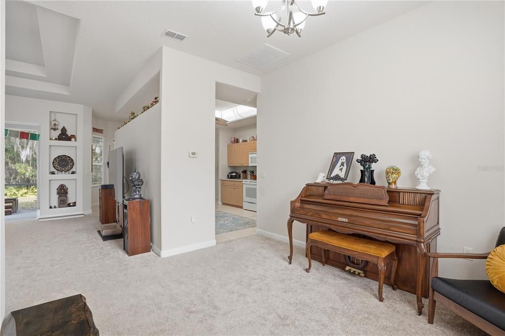 待售: $339,000 (3 贝兹, 2 浴室, 2029 平方英尺)