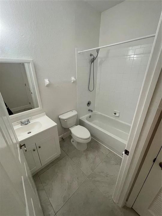 出租: $1,800 (3 贝兹, 2 浴室, 1433 平方英尺)