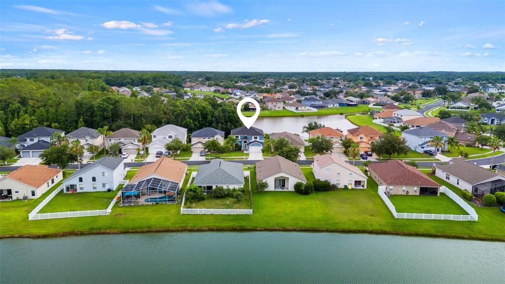 For Sale: $455,000 (6 beds, 3 baths, 2998 Square Feet)