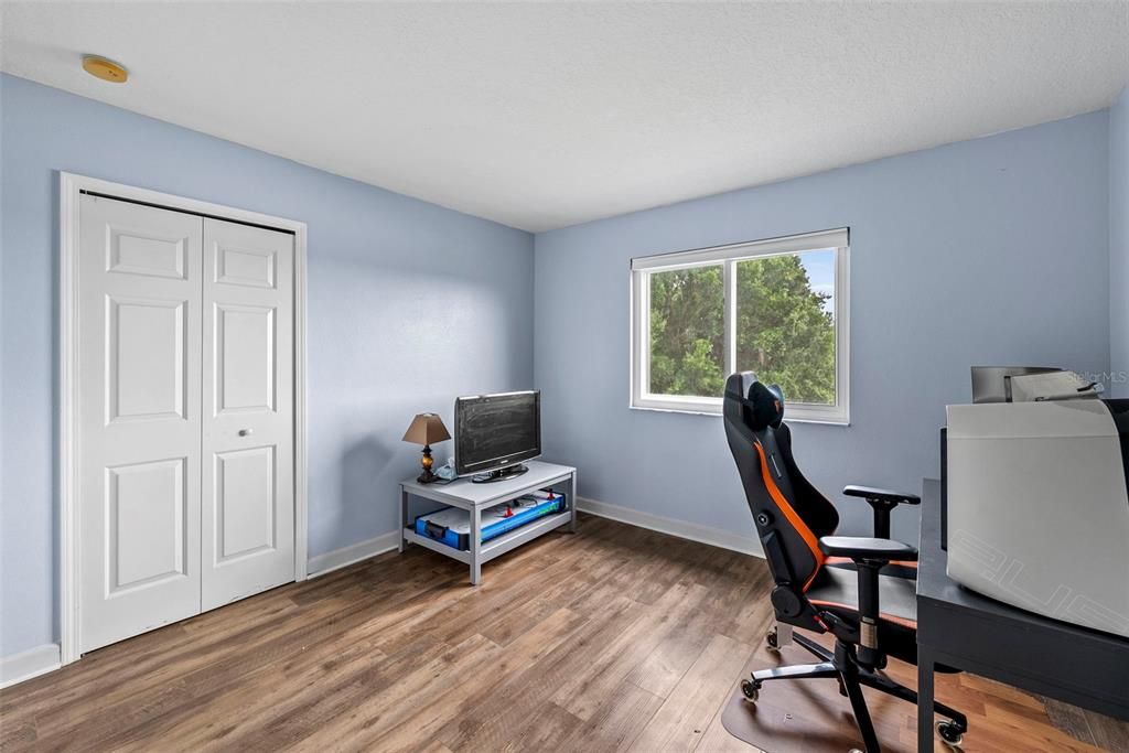 For Sale: $455,000 (6 beds, 3 baths, 2998 Square Feet)