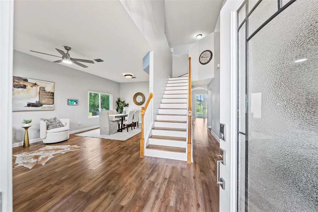 For Sale: $455,000 (6 beds, 3 baths, 2998 Square Feet)