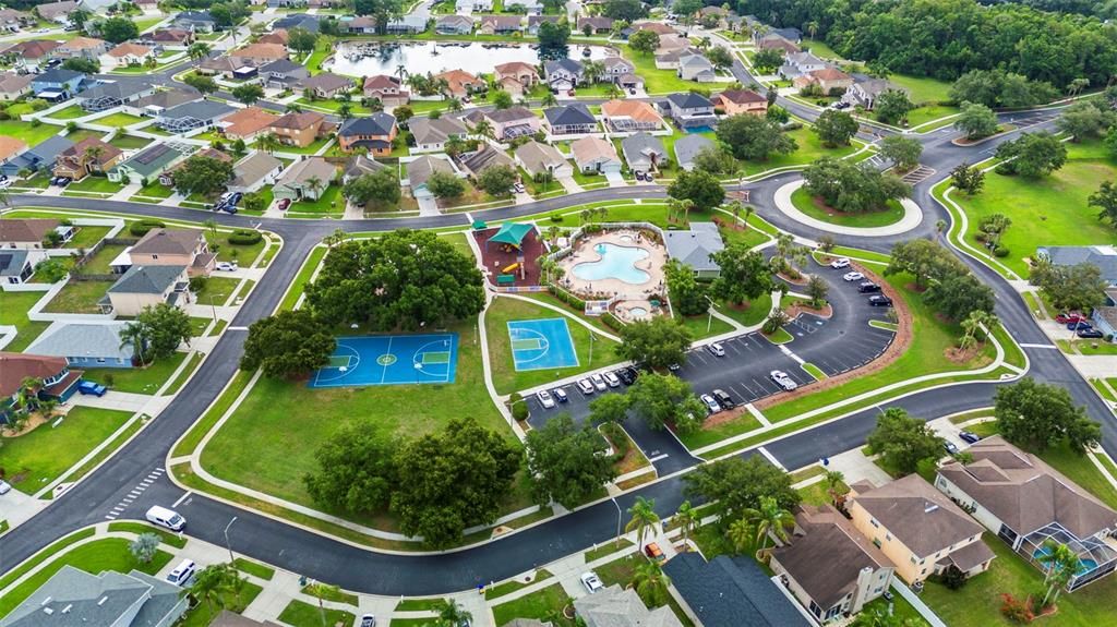 For Sale: $455,000 (6 beds, 3 baths, 2998 Square Feet)