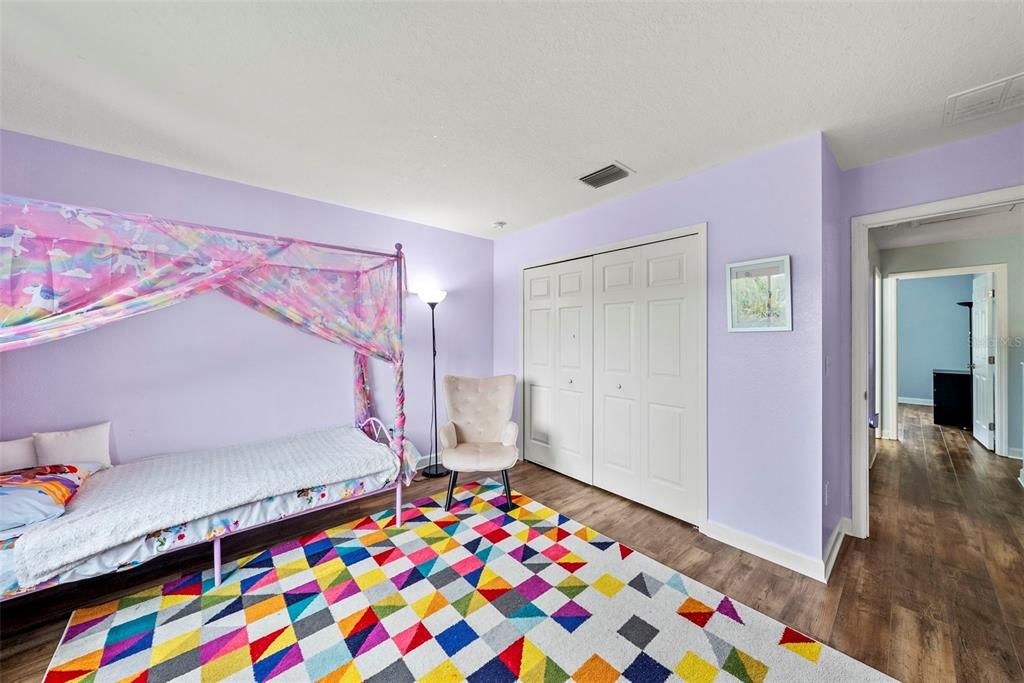 For Sale: $455,000 (6 beds, 3 baths, 2998 Square Feet)