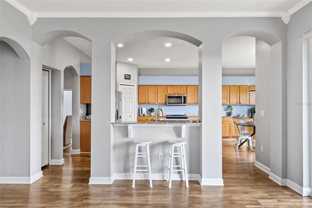 For Sale: $455,000 (6 beds, 3 baths, 2998 Square Feet)