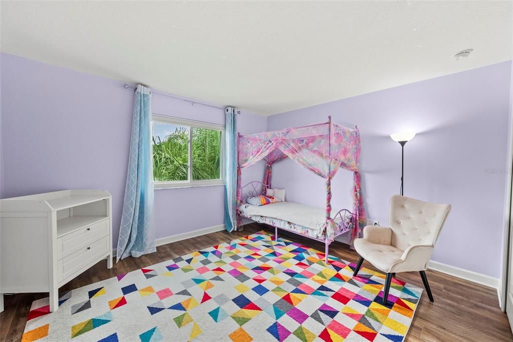 For Sale: $455,000 (6 beds, 3 baths, 2998 Square Feet)