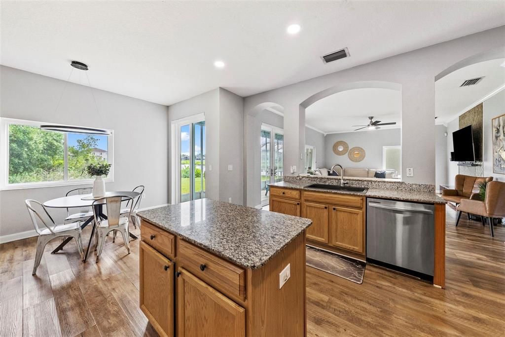 For Sale: $455,000 (6 beds, 3 baths, 2998 Square Feet)