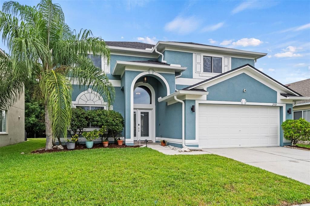 For Sale: $455,000 (6 beds, 3 baths, 2998 Square Feet)