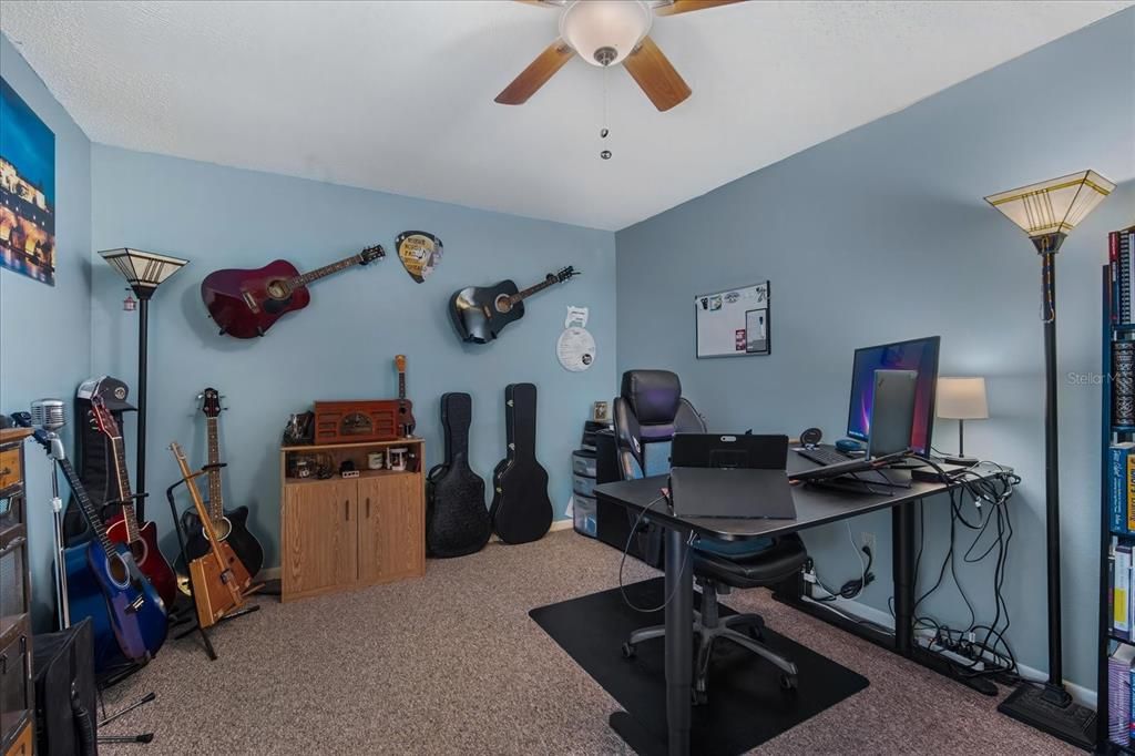 На продажу: $585,000 (4 спален, 2 ванн, 2192 Квадратных фут)