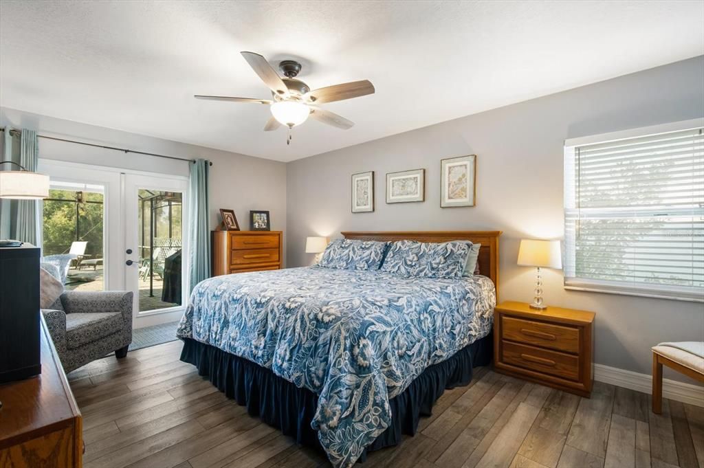 На продажу: $585,000 (4 спален, 2 ванн, 2192 Квадратных фут)