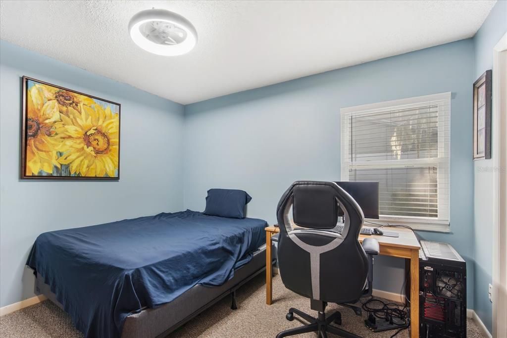 На продажу: $585,000 (4 спален, 2 ванн, 2192 Квадратных фут)