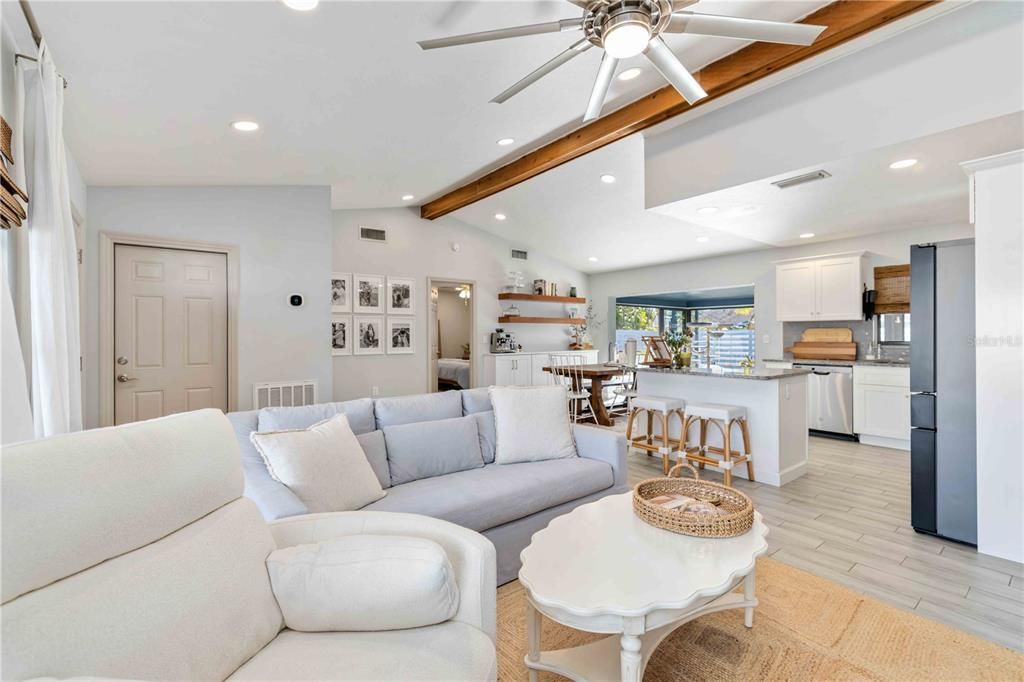 For Sale: $489,900 (3 beds, 2 baths, 1525 Square Feet)