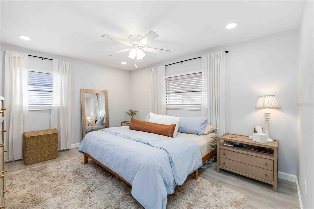 For Sale: $489,900 (3 beds, 2 baths, 1525 Square Feet)