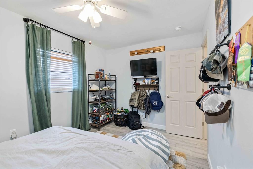 For Sale: $489,900 (3 beds, 2 baths, 1525 Square Feet)