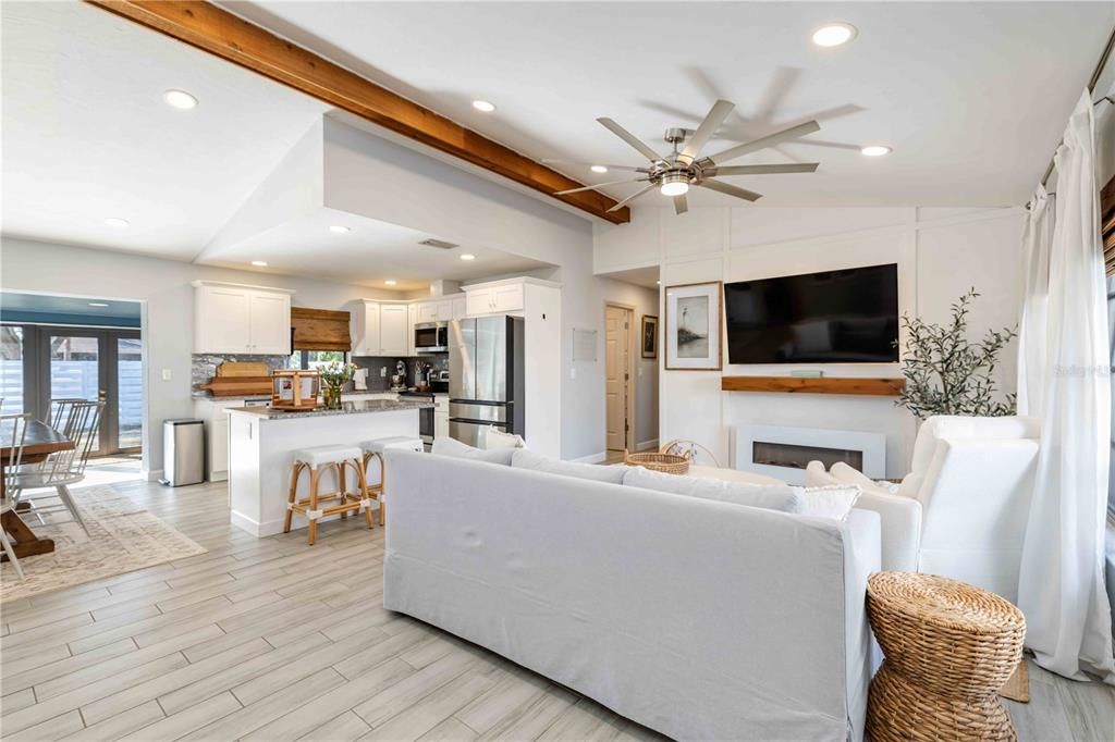 For Sale: $489,900 (3 beds, 2 baths, 1525 Square Feet)