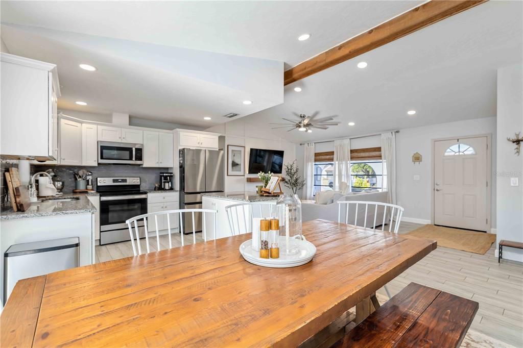 For Sale: $489,900 (3 beds, 2 baths, 1525 Square Feet)