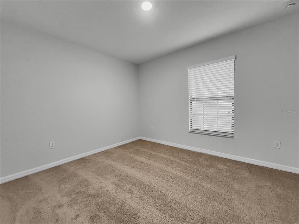 For Sale: $320,000 (3 beds, 2 baths, 1555 Square Feet)