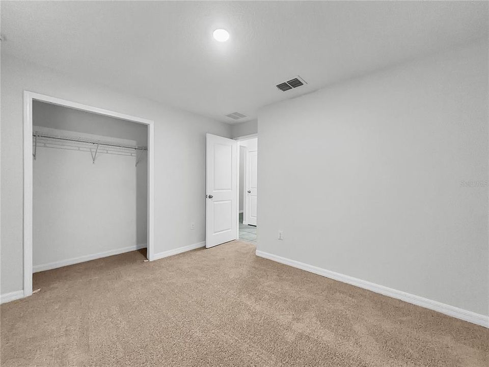 For Sale: $320,000 (3 beds, 2 baths, 1555 Square Feet)