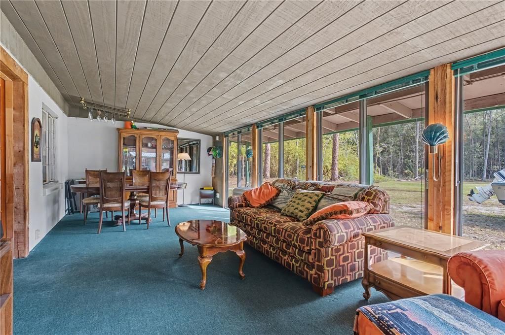 На продажу: $449,000 (4 спален, 2 ванн, 2077 Квадратных фут)