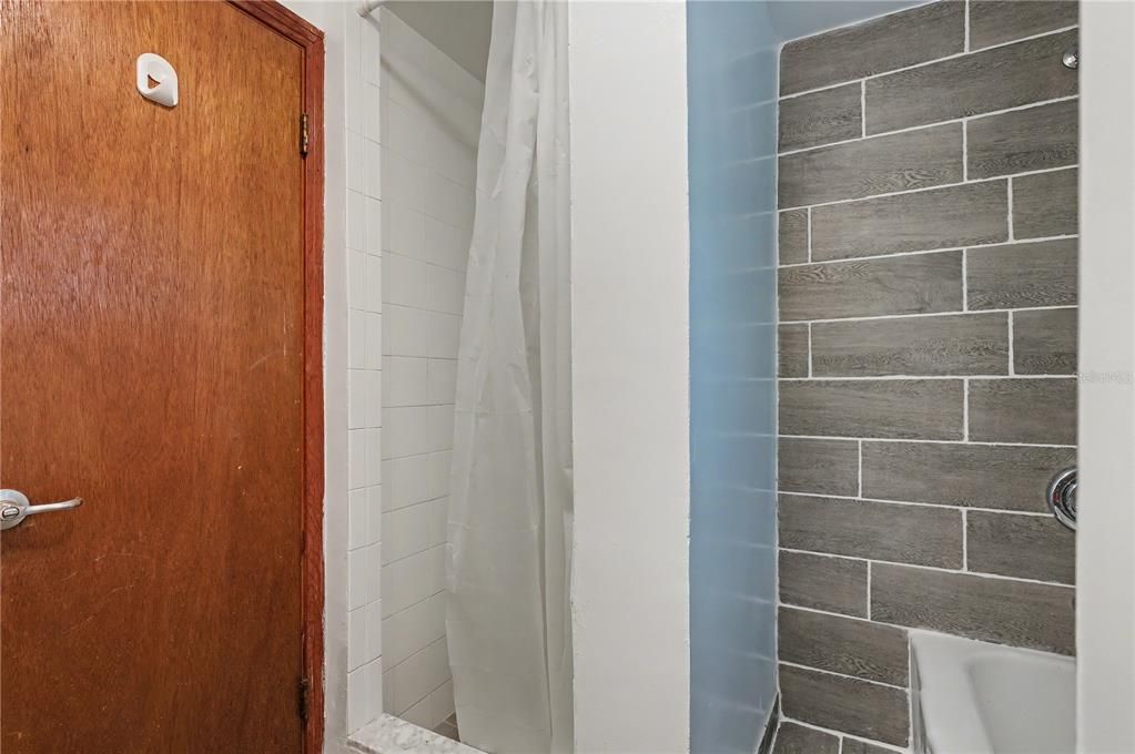 На продажу: $449,000 (4 спален, 2 ванн, 2077 Квадратных фут)