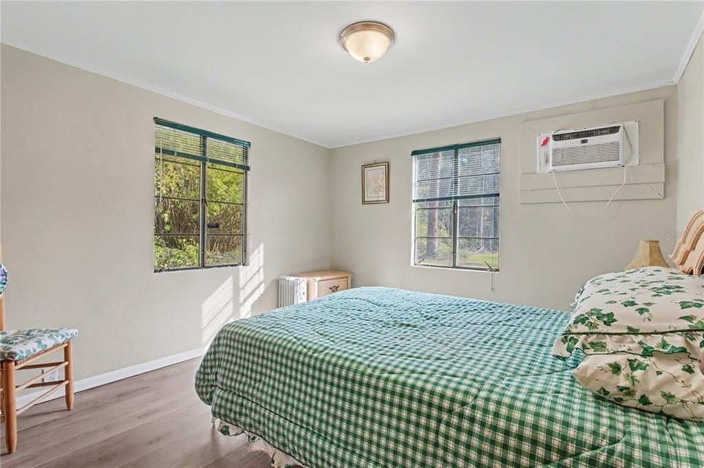 На продажу: $449,000 (4 спален, 2 ванн, 2077 Квадратных фут)