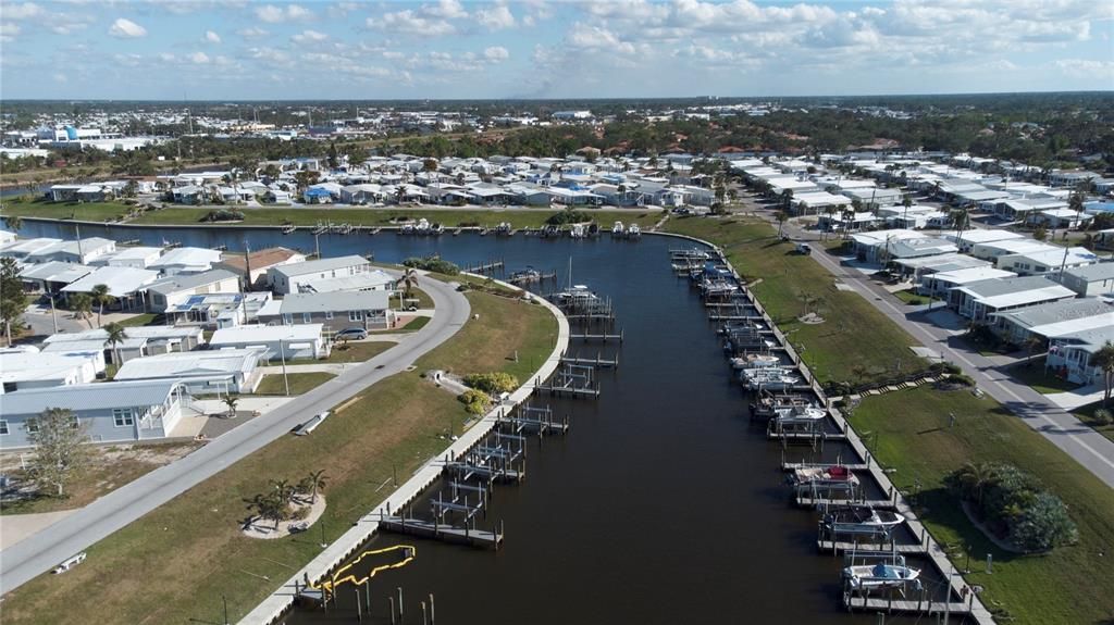 En Venta: $235,000 (2 camas, 2 baños, 909 Pies cuadrados)