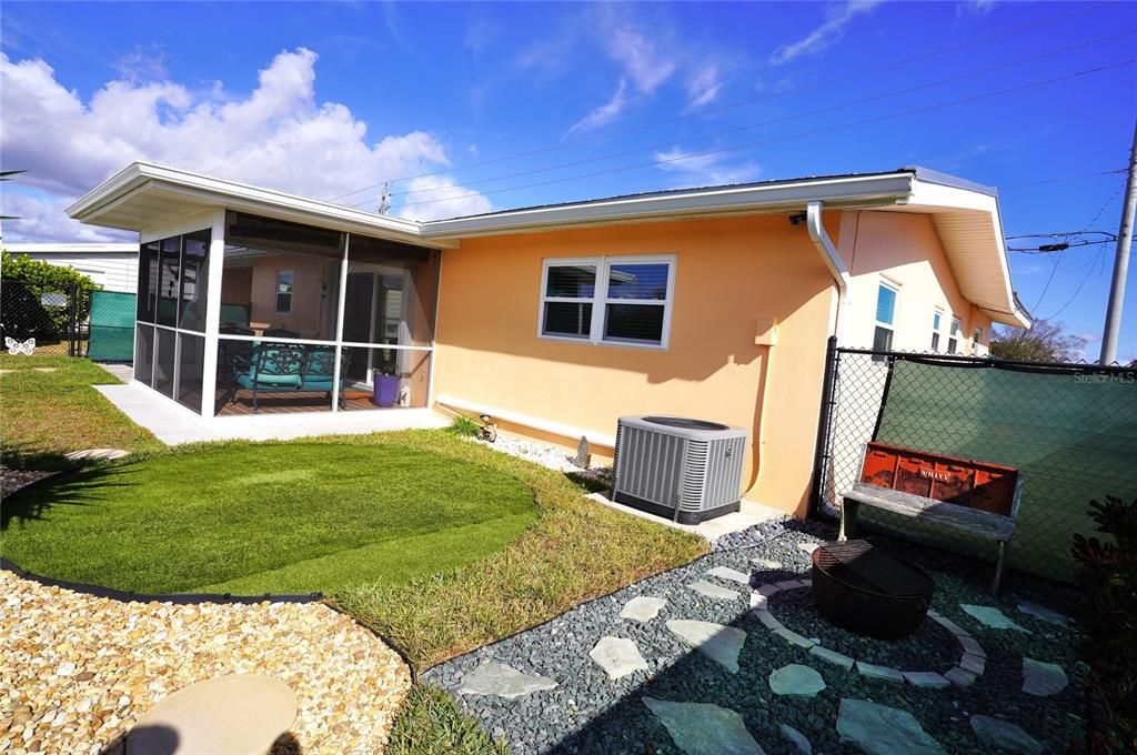 待售: $234,900 (2 贝兹, 1 浴室, 1112 平方英尺)